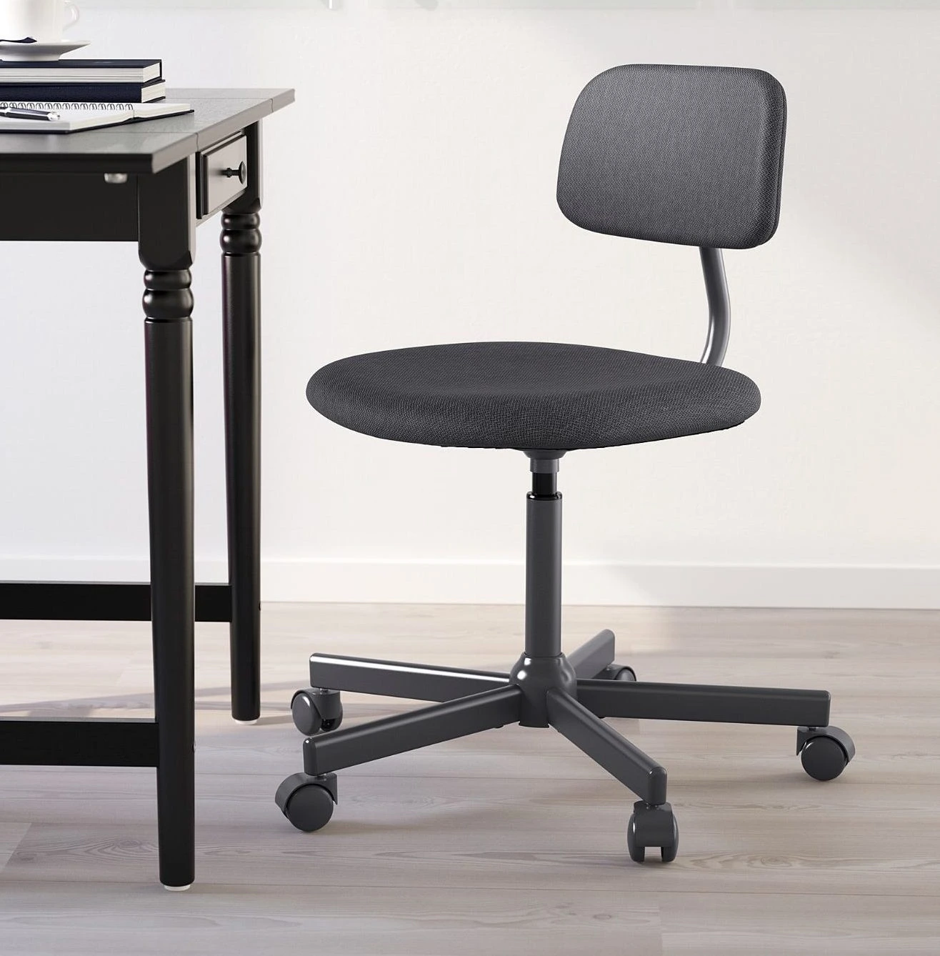 Best Ikea Office Chair Top Picks For 2022   Bleckberget Swivel Chair Idekulla Dark Grey  0530450 Pe646834 S5 E1654160552727 .webp