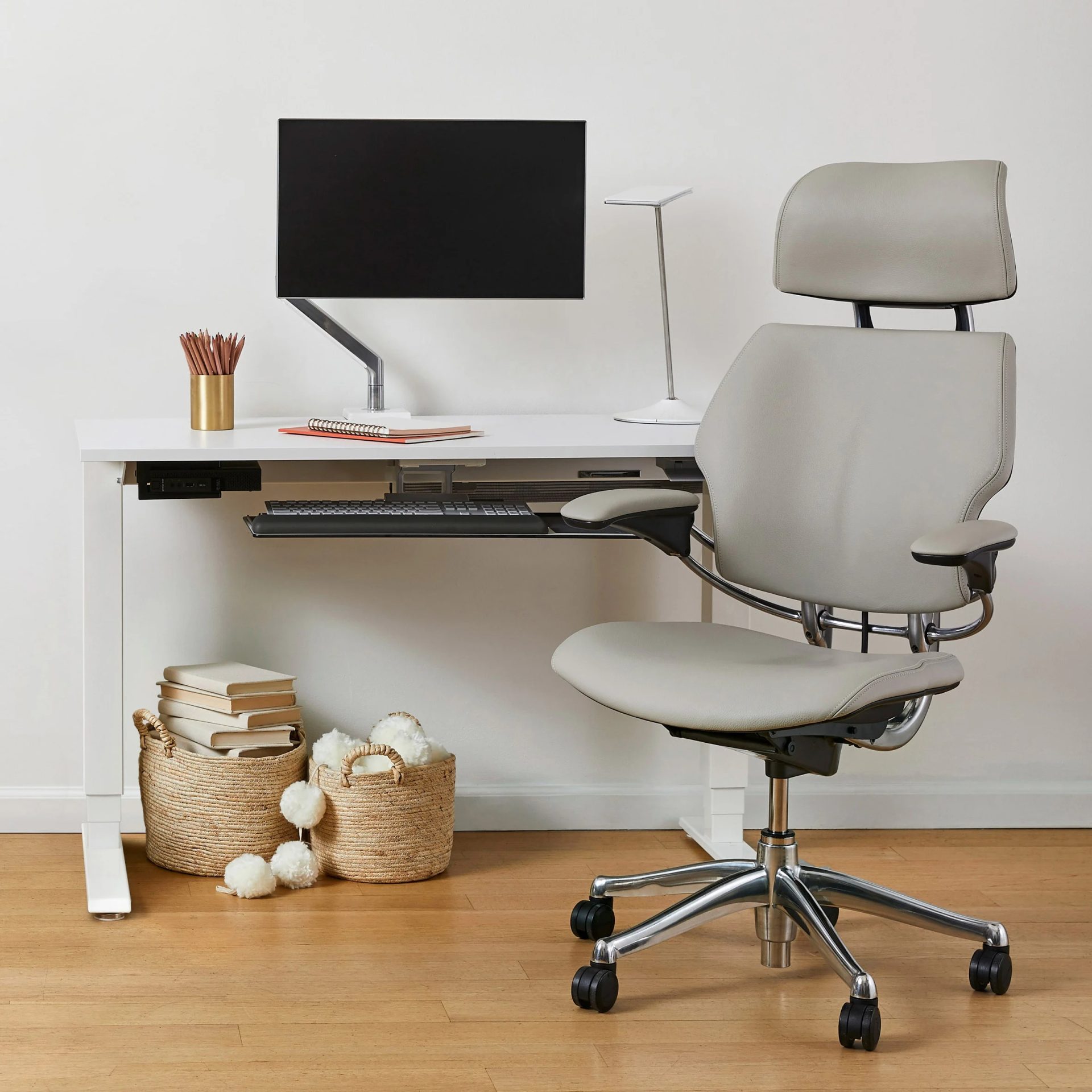 Humanscale Freedom Chair Review: Is It worth Buying?