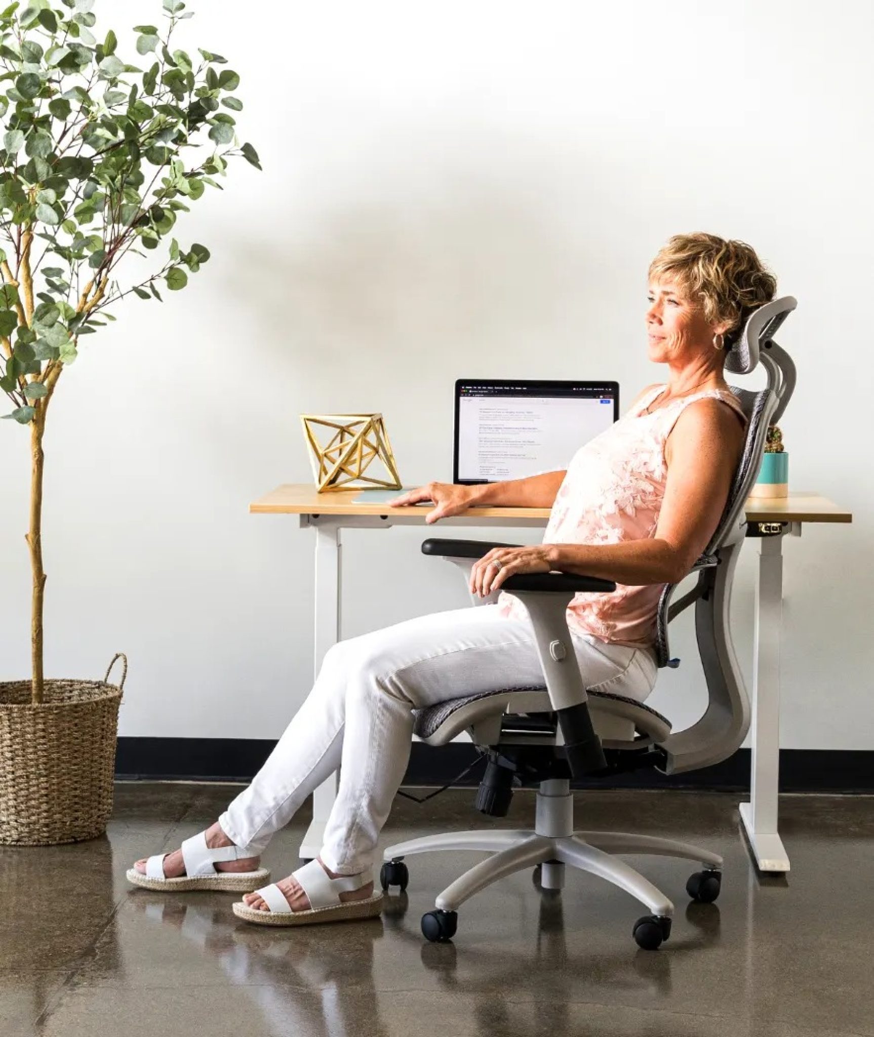 Ergoal One Chair Review One of the Best Midrange Chair