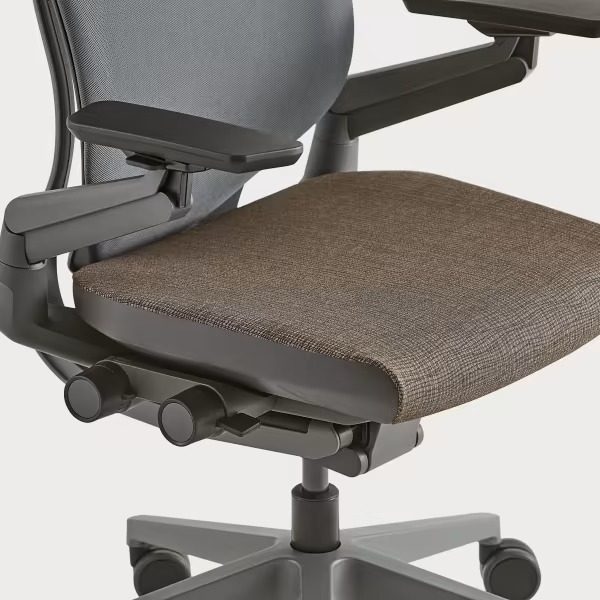 Steelcase Gesture Vs Herman Miller Embody 2024