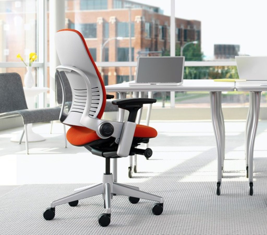 Steelcase Series 1 vs Leap