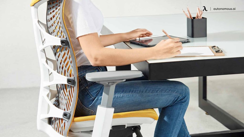 how-to-adjust-office-chair-for-lower-back-pain