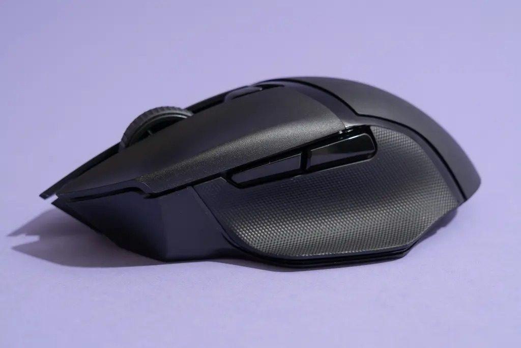 wireless mouse turns off automatically