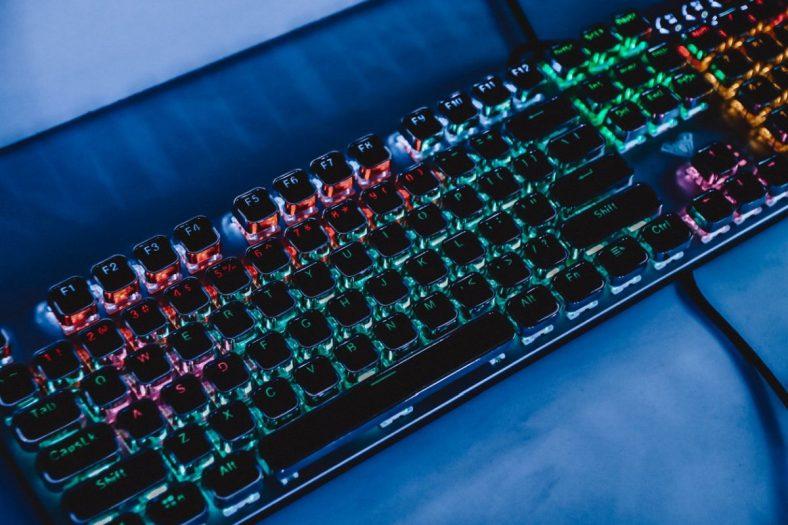 How Do Mechanical Keyboards Work Guides to Pick the Right Switch