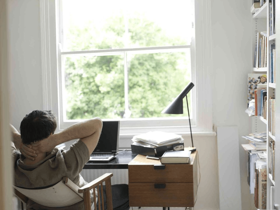 desk face to window