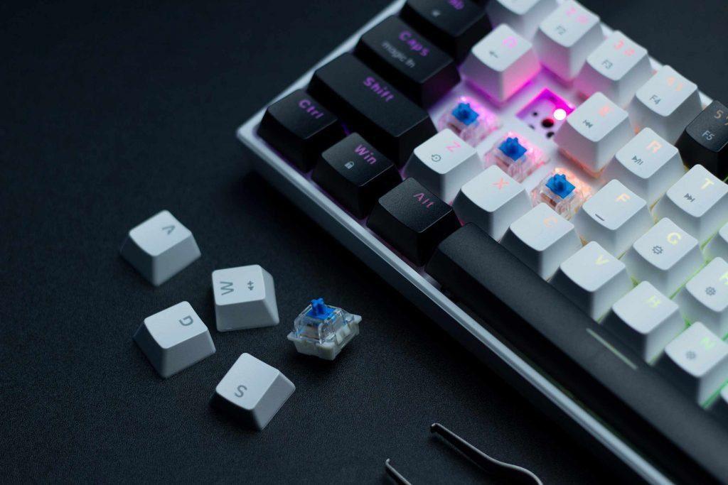 how long do sticky keys last on mechanical keyboard